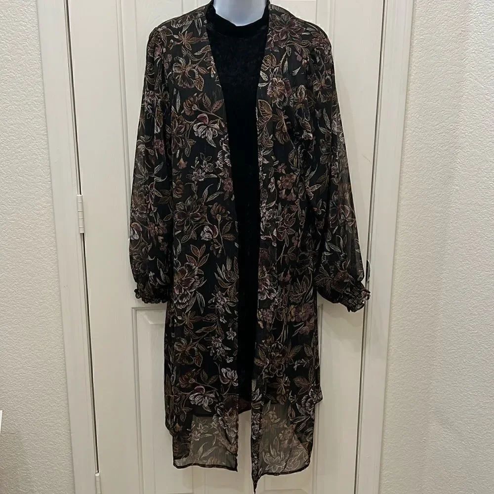 Maurices Patterned Kimino Silky Coverup Long Elastic Sleeve Sheer Open Side Slit